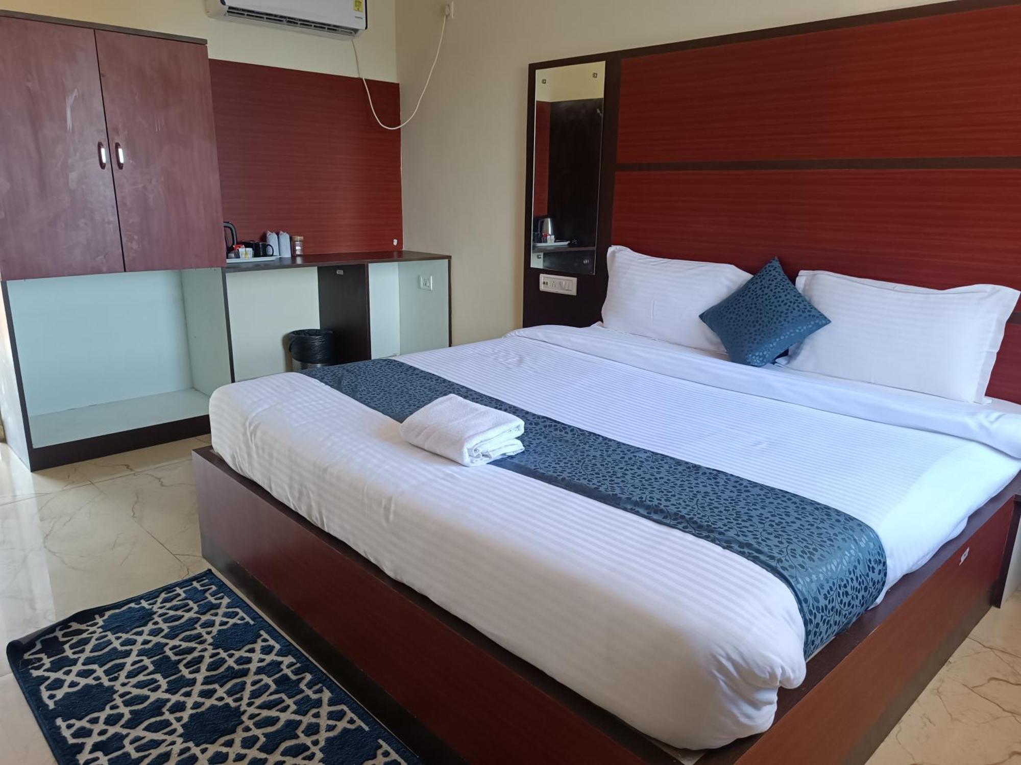 Mom Hotel - Unit Of Mom Hotel Puri Buitenkant foto