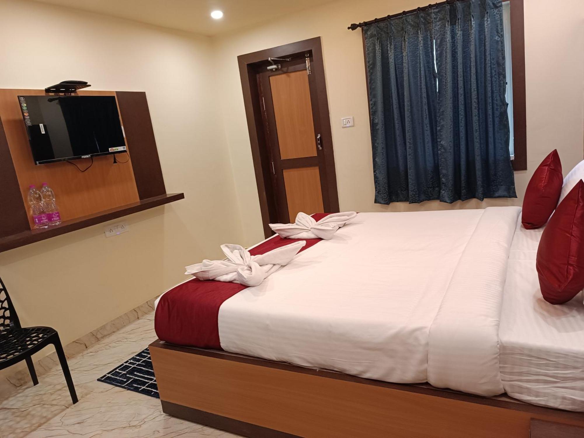 Mom Hotel - Unit Of Mom Hotel Puri Buitenkant foto