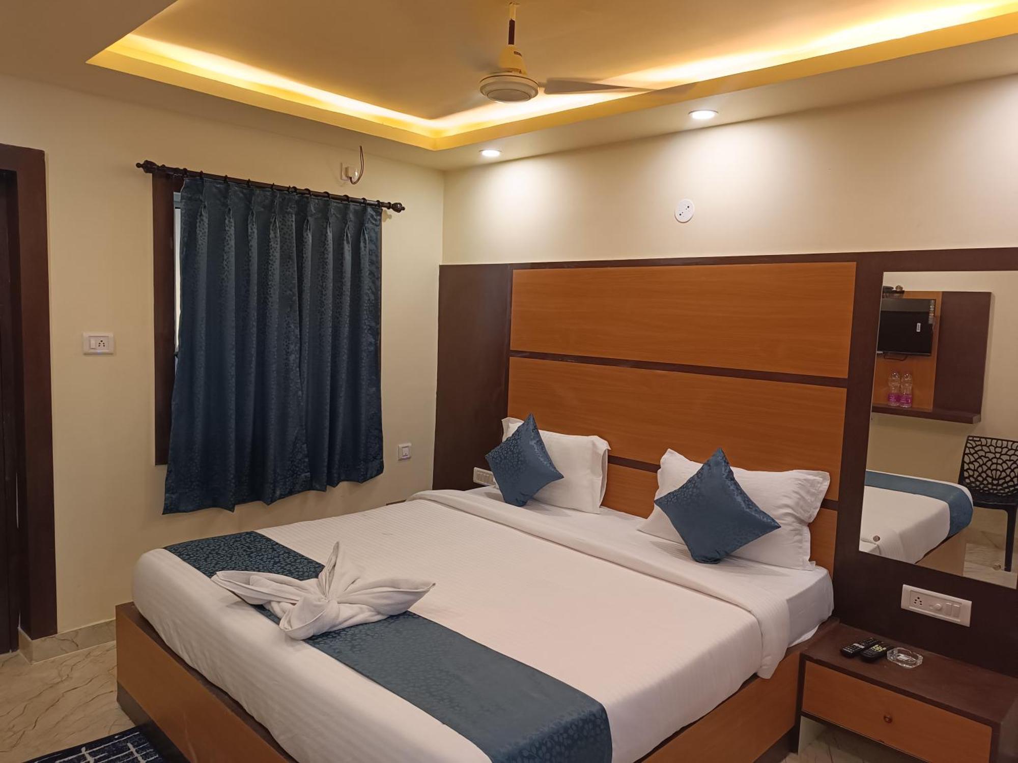 Mom Hotel - Unit Of Mom Hotel Puri Buitenkant foto