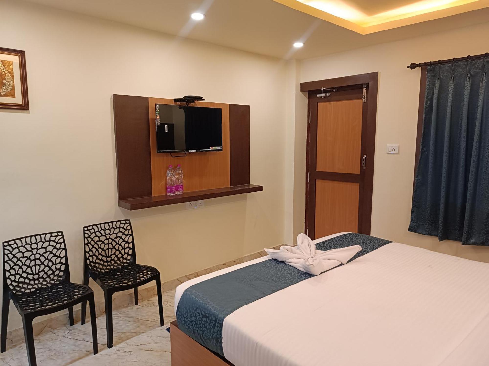 Mom Hotel - Unit Of Mom Hotel Puri Buitenkant foto