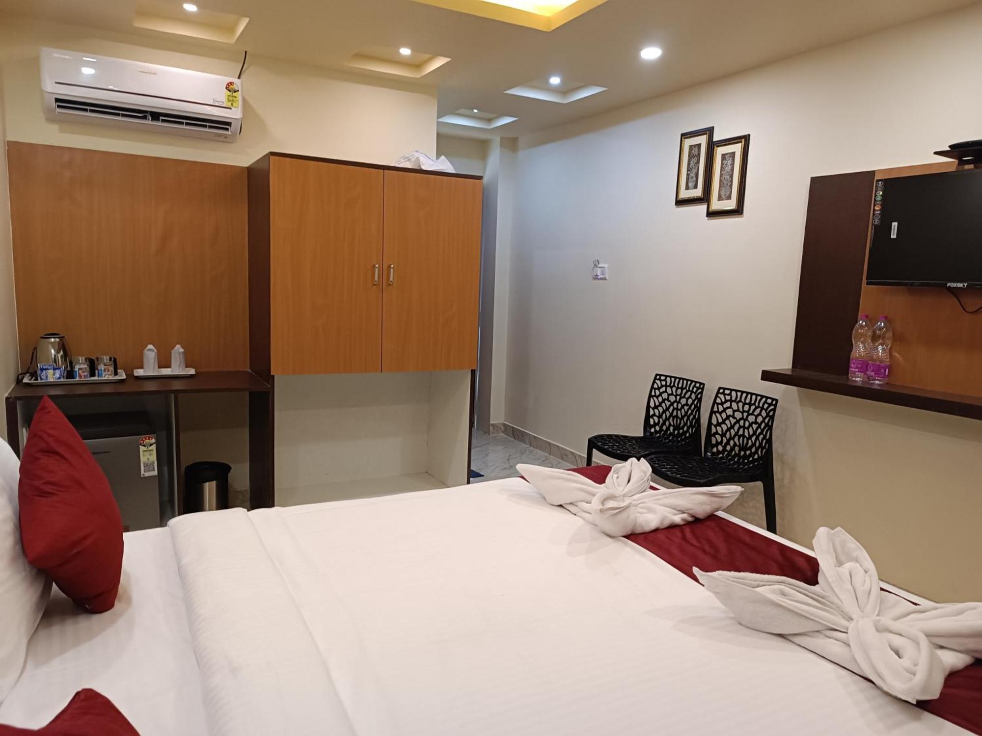 Mom Hotel - Unit Of Mom Hotel Puri Buitenkant foto