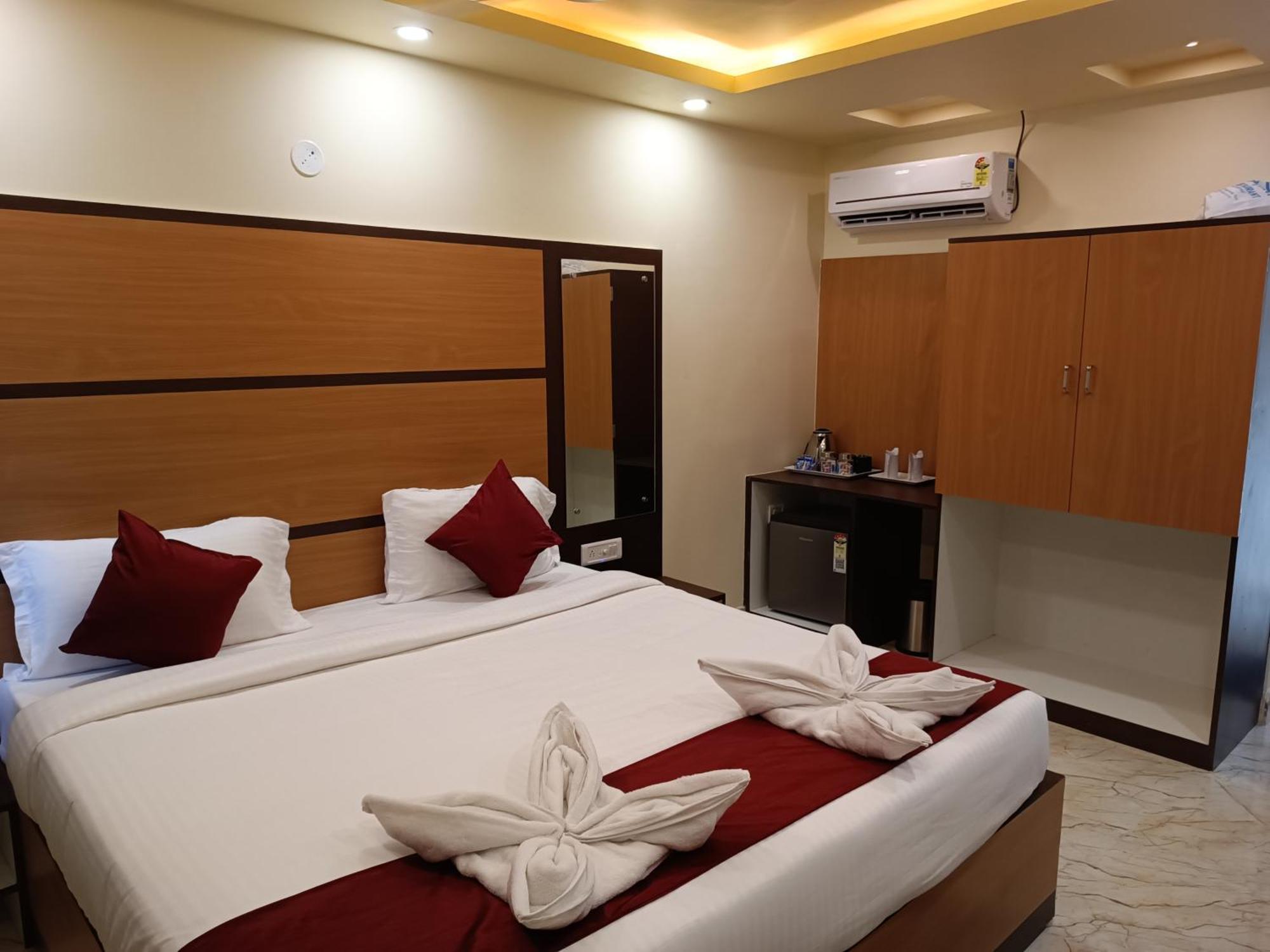 Mom Hotel - Unit Of Mom Hotel Puri Buitenkant foto